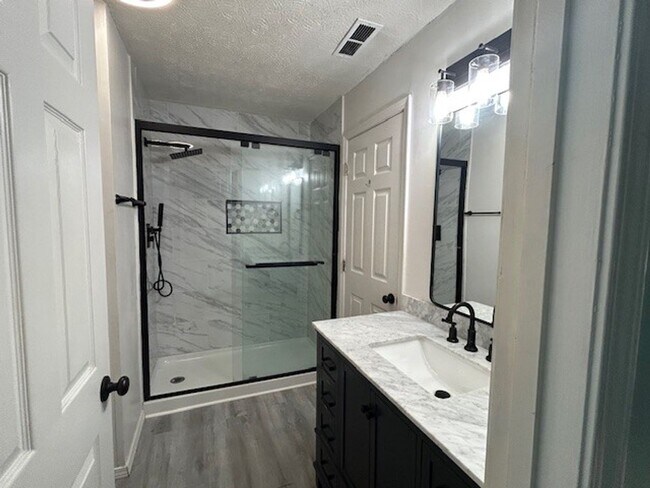 Building Photo - 1019 Brittany Park Dr