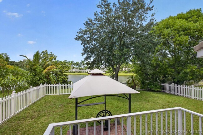 Building Photo - 1204 Oakwater Dr
