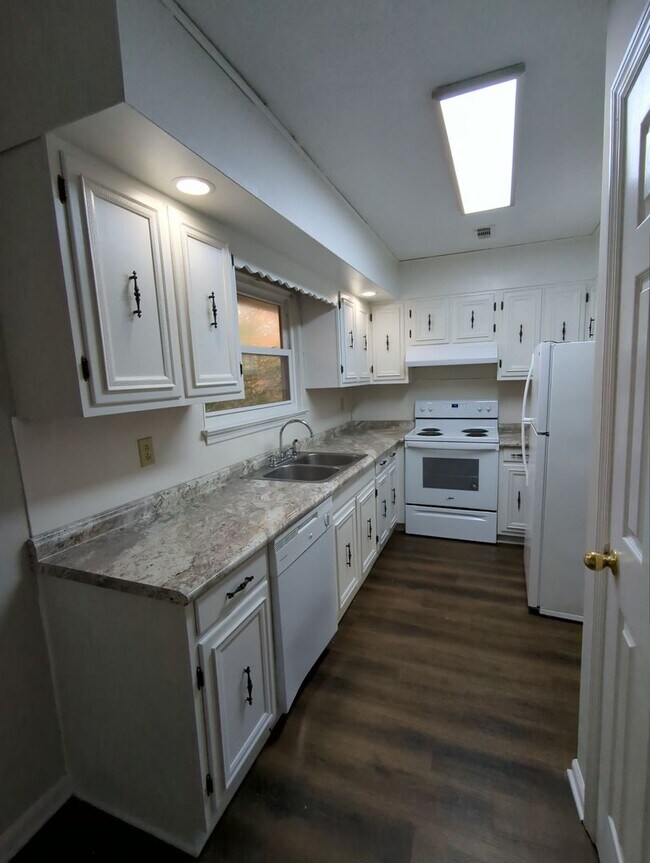 Building Photo - 4669 Cary Ln