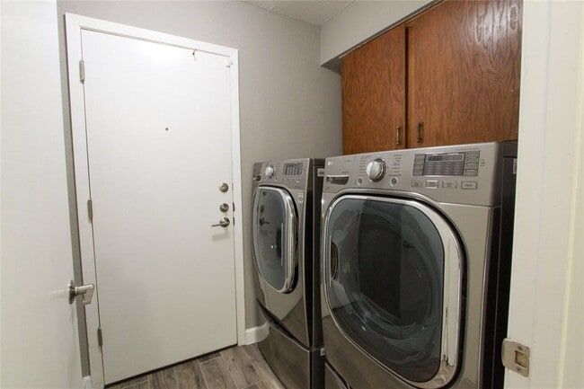 Building Photo - 11505 Powder Mill Trail