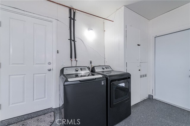 Building Photo - 6171 Medford Dr