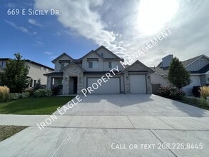 Building Photo - 669 E Sicily Dr