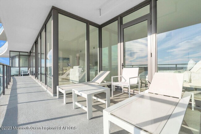 Building Photo - 1101 Ocean Ave N