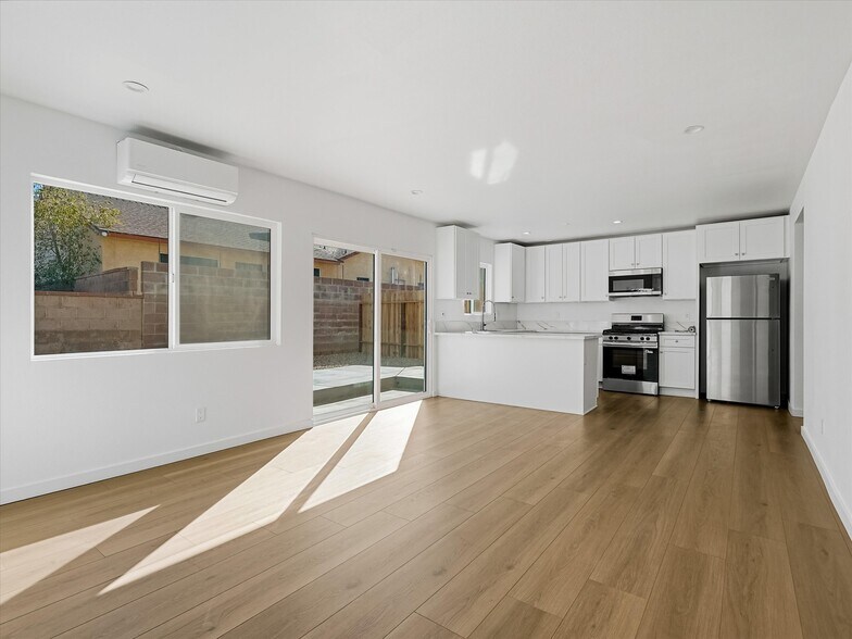 Building Photo - 44736 Gadsden Ave