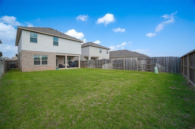 Building Photo - 452 Long Beach Bay Dr