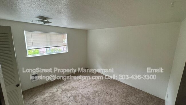 Building Photo - 1310 NW Fillmore Ave