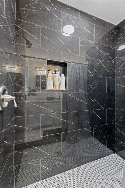 Building Photo - 201 Fairlane Dr