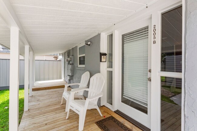 Building Photo - 2005 Portsmouth St