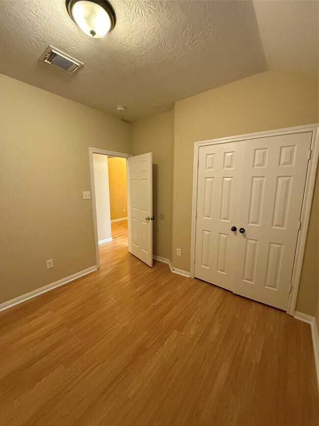 Building Photo - 22031 Falvel Dr