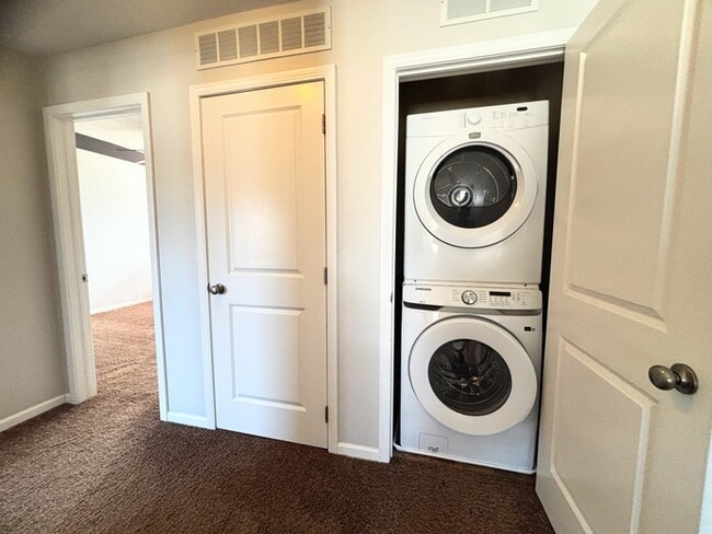 Building Photo - 2122 High St