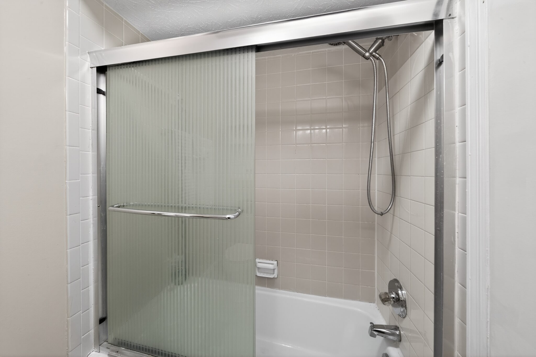 Building Photo - 534 Oak Meadow Ln