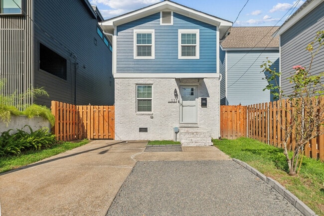 Building Photo - 111 Hanover St