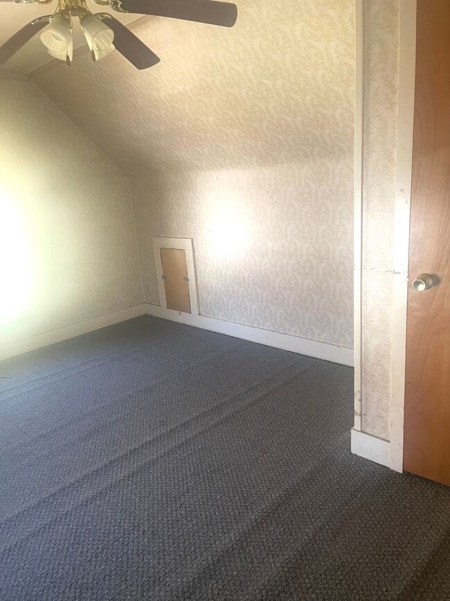 Building Photo - 3bd 1ba single family home for rent!