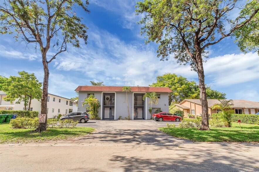 Building Photo - 10131 NW 35th St