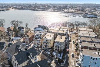 Building Photo - 185 Savin Hill Ave