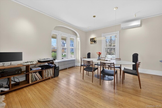 Building Photo - 22 High St