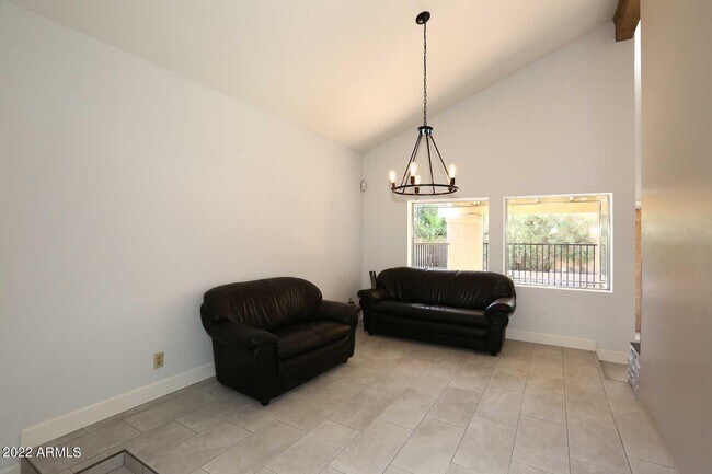 Building Photo - 8428 N 16th Pl