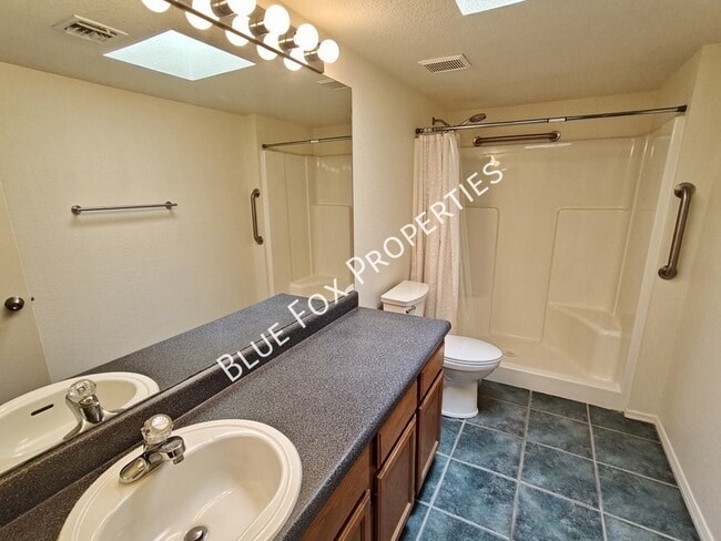 Building Photo - 2415 W Calle Retana