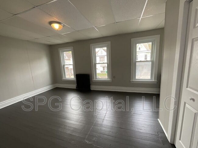 Building Photo - 413 N Pitt St