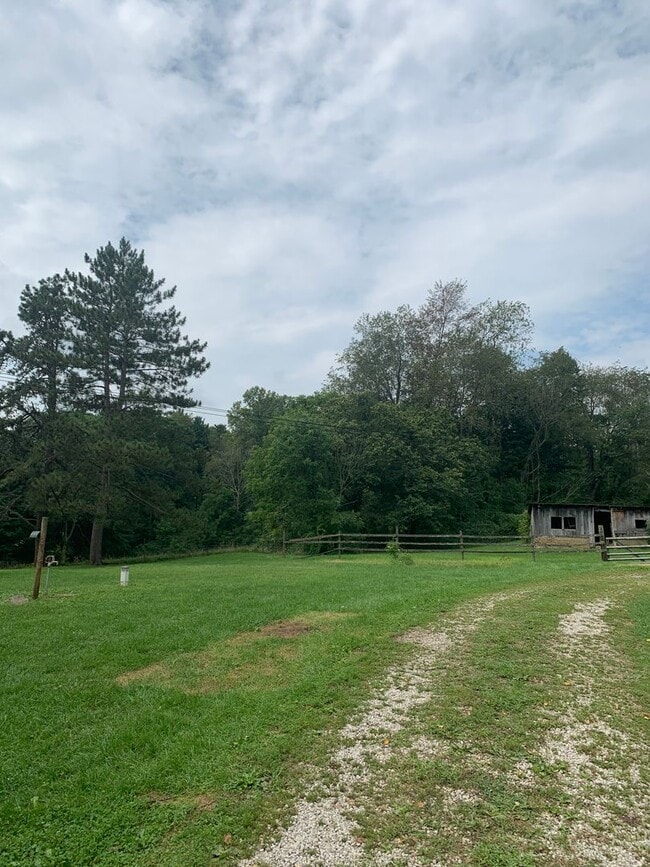 Building Photo - Coming Soon-Lexington farm house!