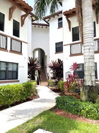 Building Photo - 10600 NW 88th St
