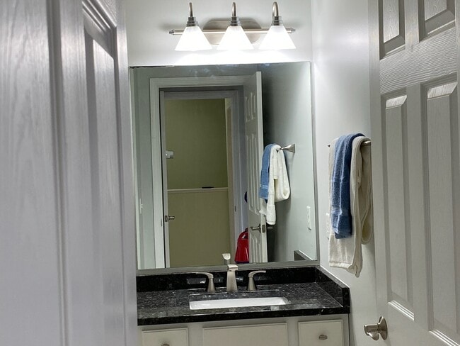 Master Bath - 1222 Chapman Ln