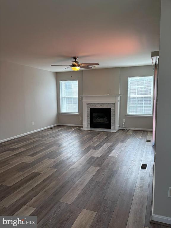 Building Photo - 506 Summervale Ct