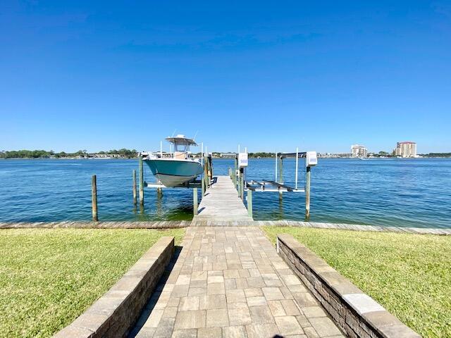 Building Photo - 906 Santa Rosa Blvd