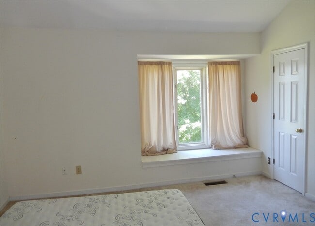 Building Photo - 2730 Spinnaker Ct