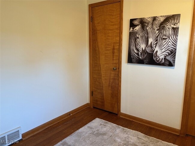 Building Photo - 168 Valley View Dr