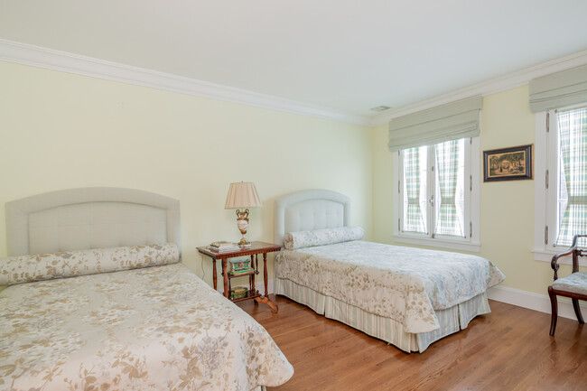 Building Photo - 167 Jule Pond Dr