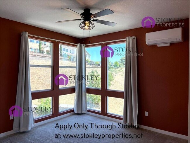 Building Photo - 2700 Wildflower Sta Pl