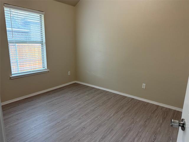 Building Photo - 424 Water Oak St