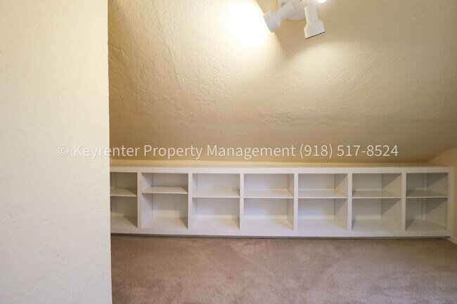 Building Photo - 4 Bed | 3 Bath | 2,659 sqft | Tulsa | Jenks School District