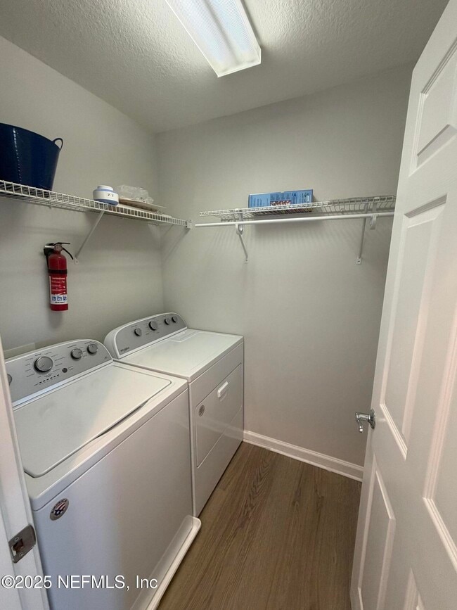 Building Photo - 6342 Autumn Berry Cir