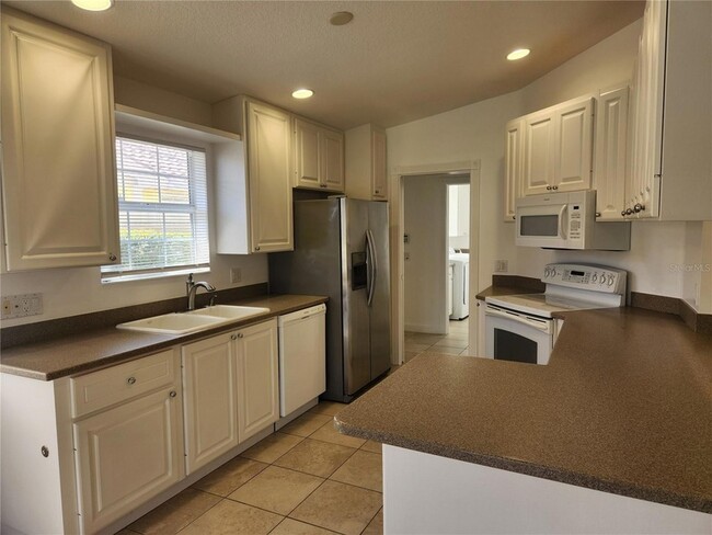 Building Photo - 5947 Benevento Dr