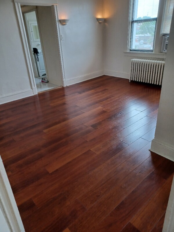 Building Photo - 2225 Kearny St NE