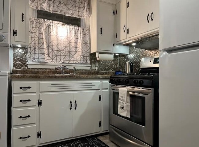 Building Photo - 1205 Carter Rd