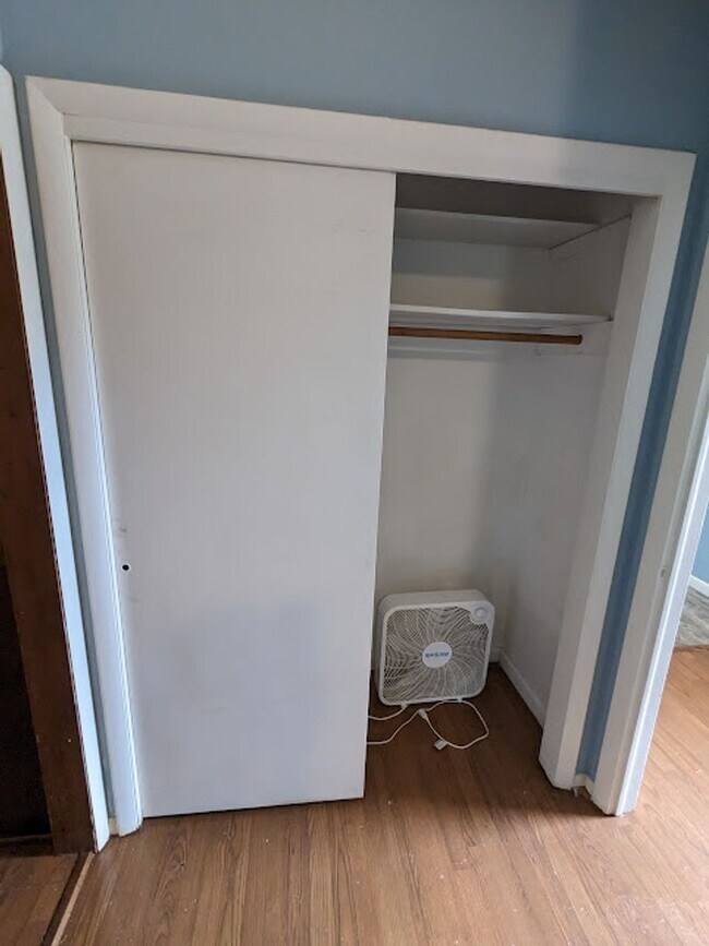 Building Photo - What a VIEW! Beautiful 3BD/2BA Ranch Style House in Speedwell Acres offered exclusively by Wester...