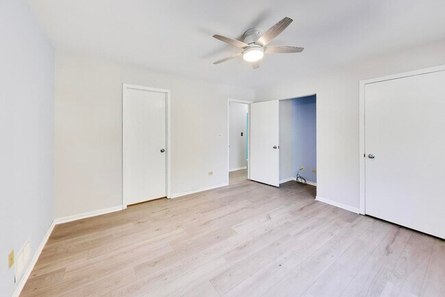 Building Photo - 505 Newbury Dr