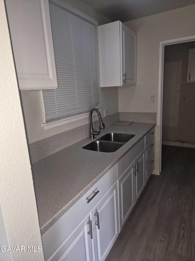 Building Photo - 38657 Ladelle Ave