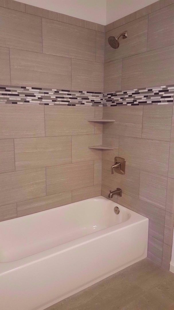 Building Photo - NICE 3 BEDROOM CONDO, 2 BATH, & 2 CAR GARA...