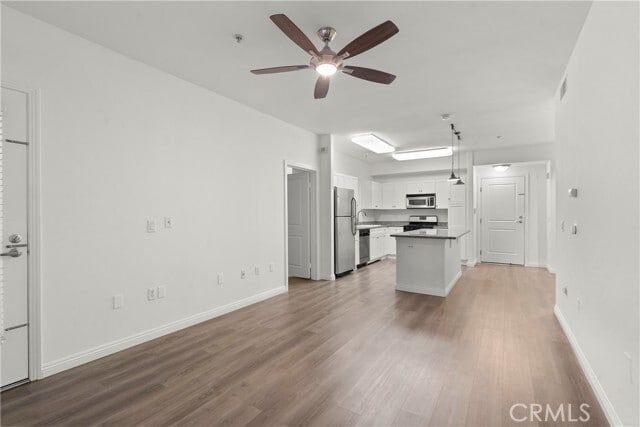 Building Photo - 100 S Alameda St