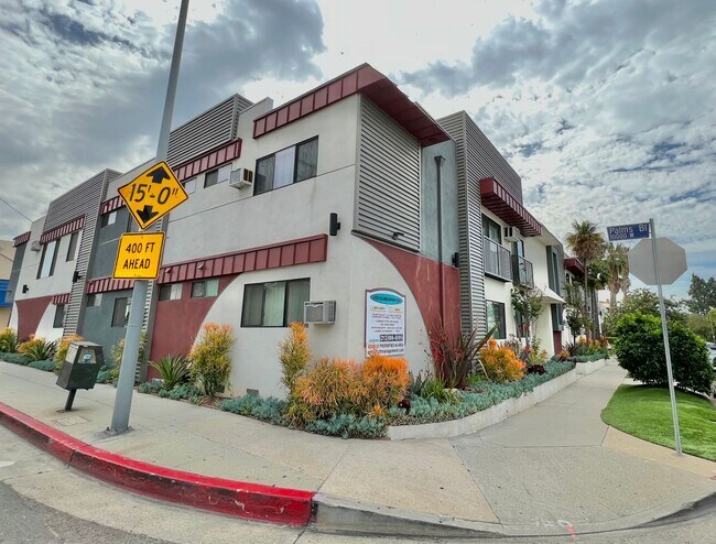 Building Photo - 3510 Clarington Ave
