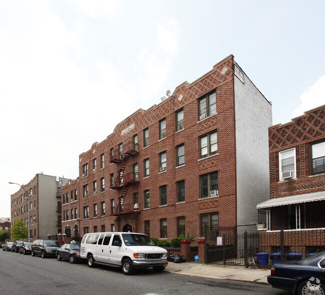 Primary Photo - 455 E 94th St