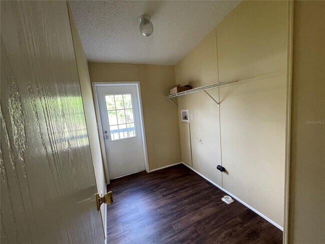 Building Photo - 4733 Dove Cross Dr