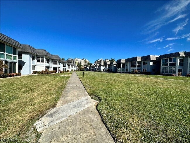 Building Photo - 3392 N Key Dr