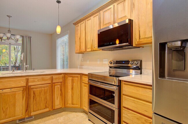 Building Photo - Salmon Creek 4 bd 2.5 ba Available Now!