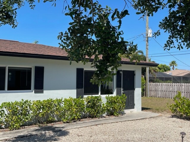 Building Photo - 623 92nd Ave N