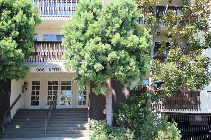 Primary Photo - 9061 Keith Ave